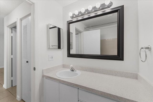 3001 58TH AVENUE S 1106, St Petersburg, FL 33712