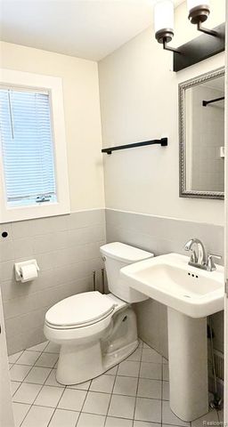 655 N Eton Street, Birmingham, MI 48009