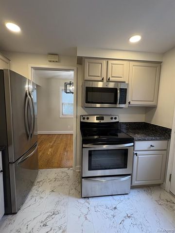655 N Eton Street, Birmingham, MI 48009