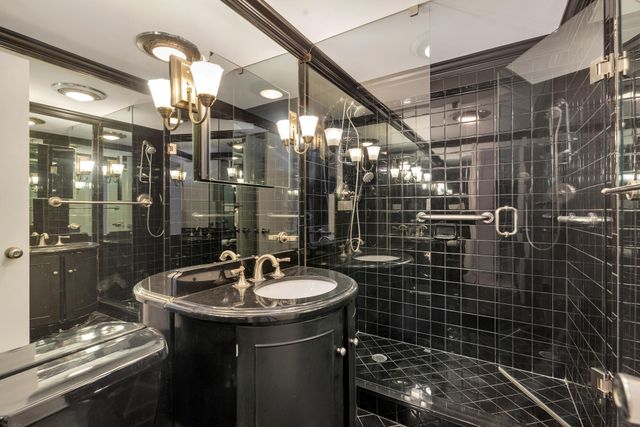 369 S Lake Drive 2b, Palm Beach, FL 33480