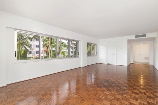 369 S Lake Drive 2b, Palm Beach, FL 33480