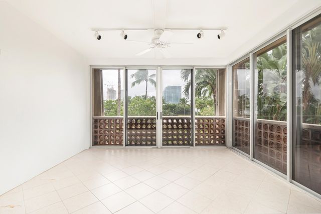 369 S Lake Drive 2b, Palm Beach, FL 33480
