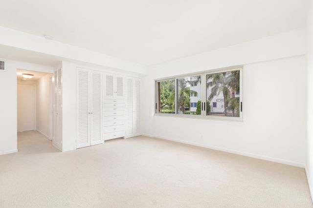 369 S Lake Drive 2b, Palm Beach, FL 33480
