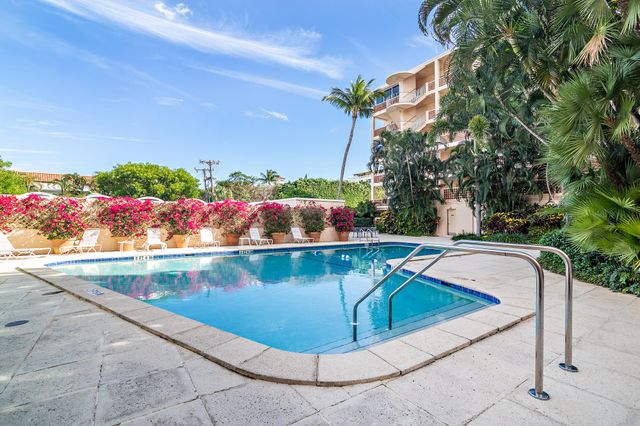 369 S Lake Drive 2b, Palm Beach, FL 33480