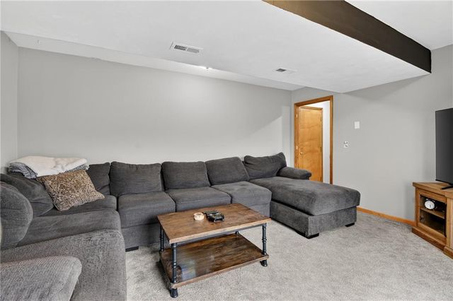 2304 Valley View W Drive, Pleasant Hill, MO 64080