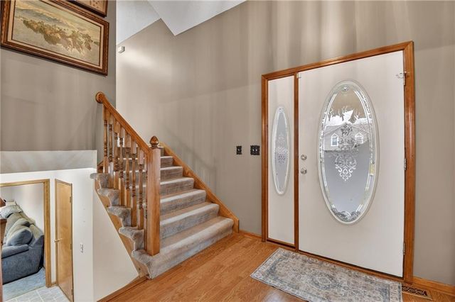 2304 Valley View W Drive, Pleasant Hill, MO 64080