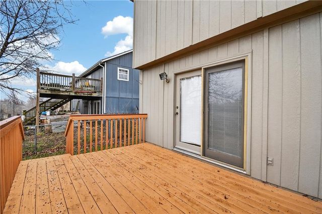 2304 Valley View W Drive, Pleasant Hill, MO 64080