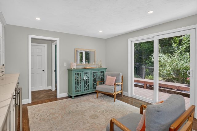 18 Coolidge Cir, Northborough, MA 01532