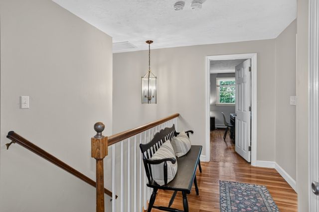 18 Coolidge Cir, Northborough, MA 01532