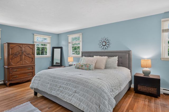 18 Coolidge Cir, Northborough, MA 01532