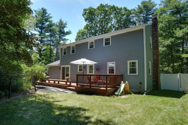 18 Coolidge Cir, Northborough, MA 01532