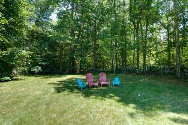 18 Coolidge Cir, Northborough, MA 01532