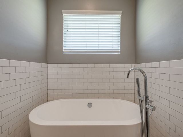 12210 Elizabeth Drive, Oklahoma City, OK 73130