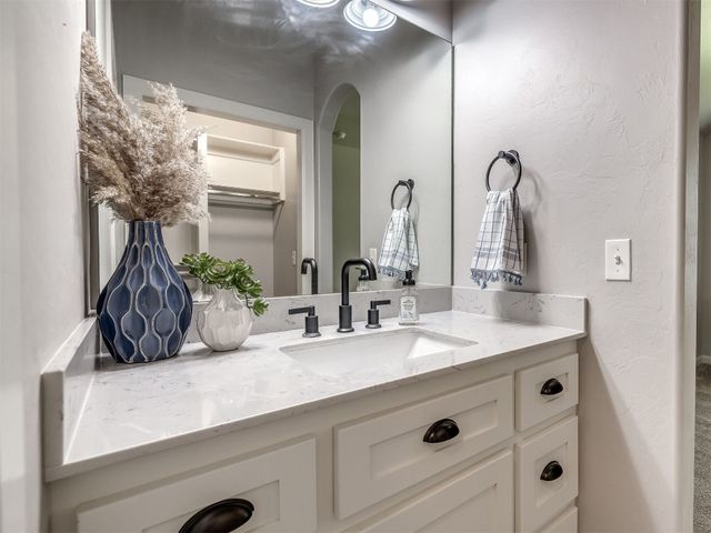 12210 Elizabeth Drive, Oklahoma City, OK 73130