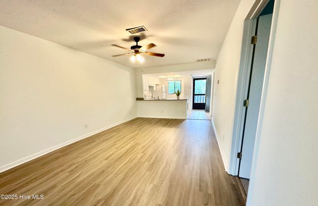 4451 Holly Tree Road, Wilmington, NC 28412