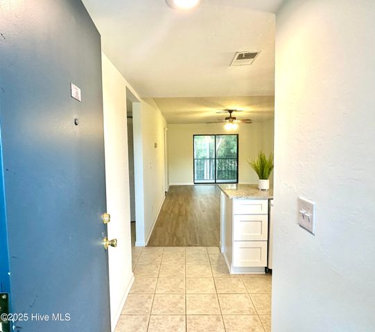 4451 Holly Tree Road, Wilmington, NC 28412