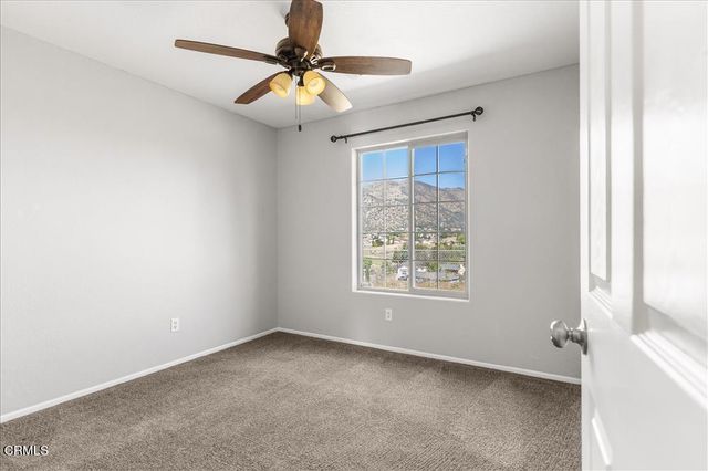 20601 Ridgecrest Drive, Tehachapi, CA 93561