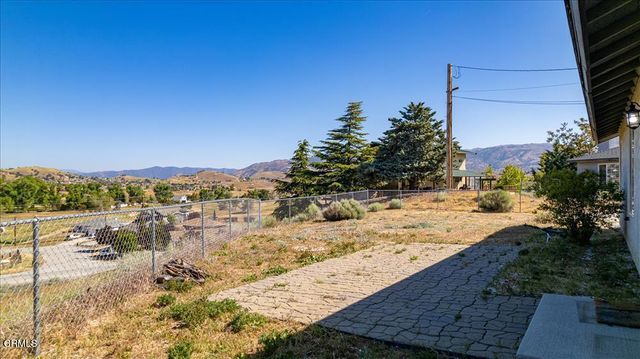 20601 Ridgecrest Drive, Tehachapi, CA 93561