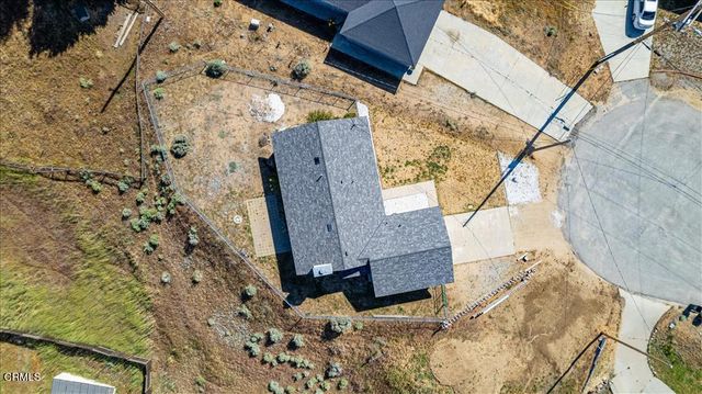 20601 Ridgecrest Drive, Tehachapi, CA 93561