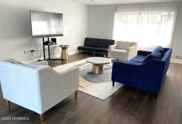 55 Heath Avenue, Oakhurst, NJ 07755