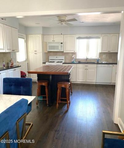 55 Heath Avenue, Oakhurst, NJ 07755