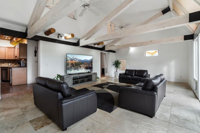 4 Calle Lobo, Santa Fe, NM 87506