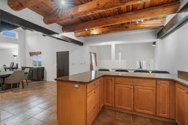 4 Calle Lobo, Santa Fe, NM 87506