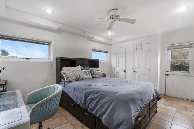 4 Calle Lobo, Santa Fe, NM 87506