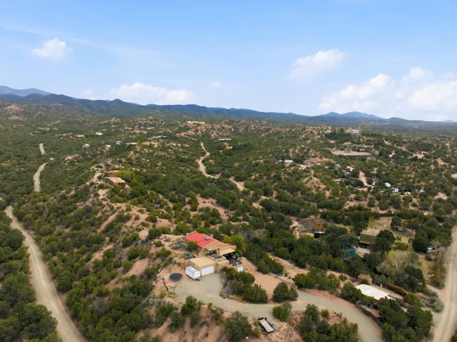 4 Calle Lobo, Santa Fe, NM 87506