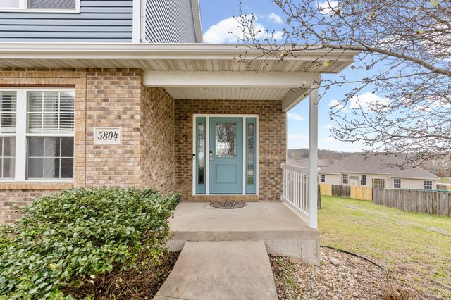 5804 OSWAGO CIR, Columbia, MO 65201