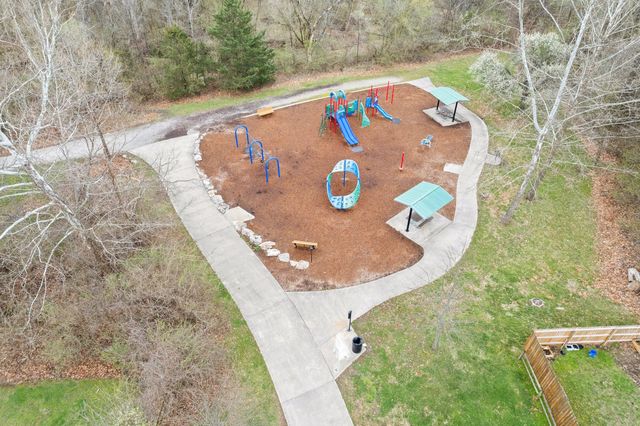 5804 OSWAGO CIR, Columbia, MO 65201