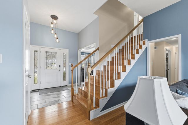 5804 OSWAGO CIR, Columbia, MO 65201