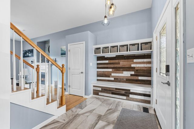 5804 OSWAGO CIR, Columbia, MO 65201