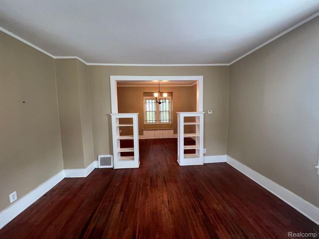 15766 PLAINVIEW Avenue, Detroit, MI 48223