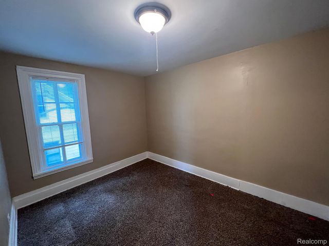15766 PLAINVIEW Avenue, Detroit, MI 48223
