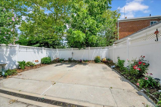 322 Logan Avenue, Bronx, NY 10465