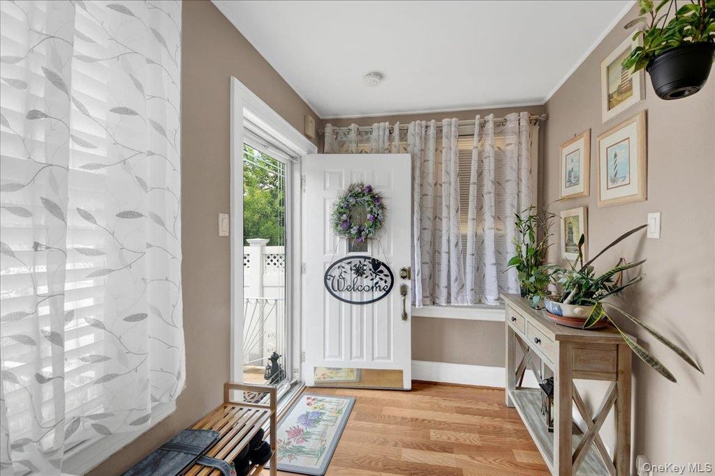 322 Logan Avenue, Bronx, NY 10465 — photo 3