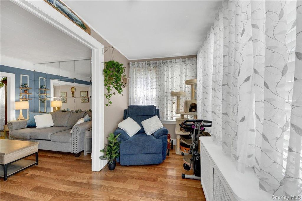 322 Logan Avenue, Bronx, NY 10465 — photo 4