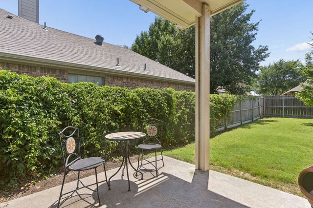 2512 Stone Meadows Drive, Little Elm, TX 75068