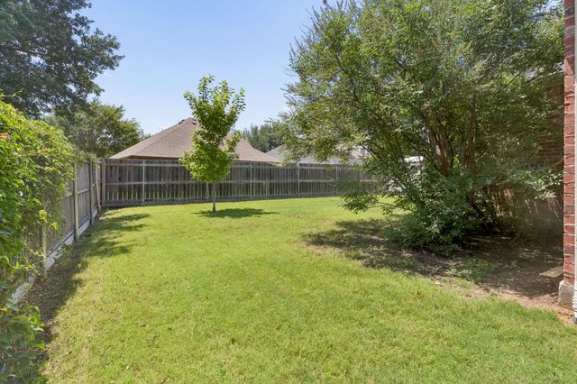2512 Stone Meadows Drive, Little Elm, TX 75068