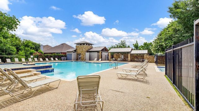2512 Stone Meadows Drive, Little Elm, TX 75068