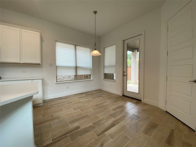 318 Julia Lane, Euless, TX 76040