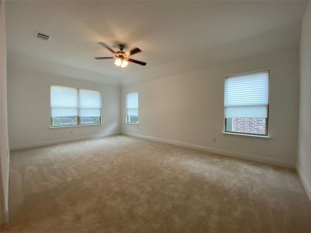 318 Julia Lane, Euless, TX 76040