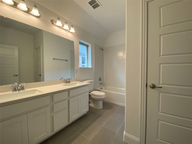 318 Julia Lane, Euless, TX 76040