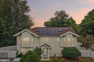 19069 STALEYBRIDGE RD, Germantown, MD 20876