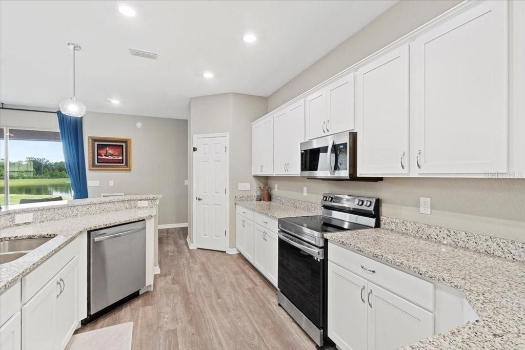 Image 11 of property listing at 16120 67TH COURT E, Parrish, FL 34219