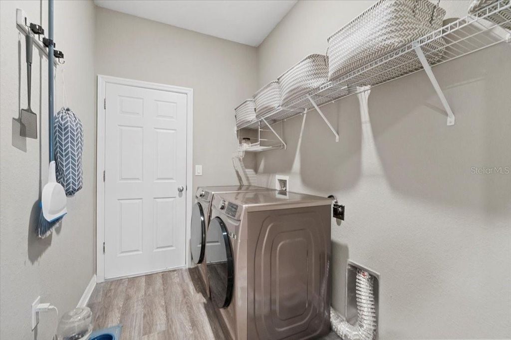 Image 22 of property listing at 16120 67TH COURT E, Parrish, FL 34219