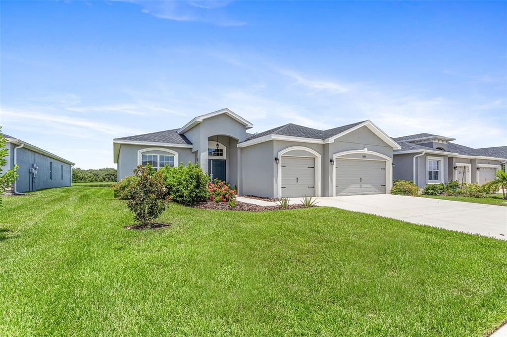 Image 25 of property listing at 16120 67TH COURT E, Parrish, FL 34219