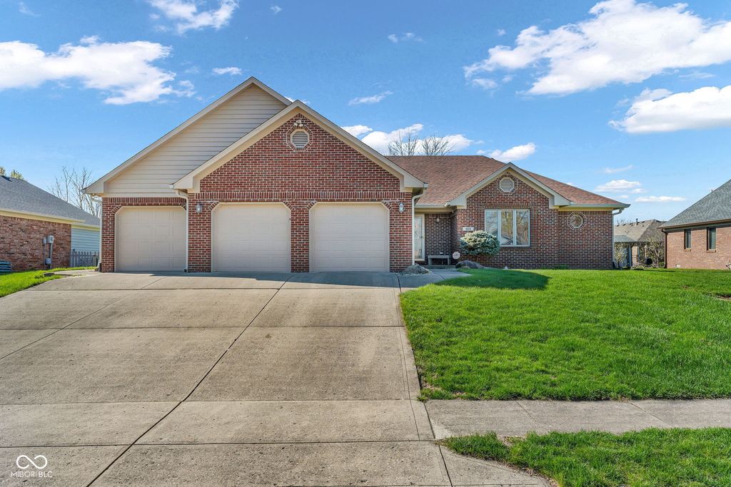 1603 Woodside Drive, Danville, IN 46122