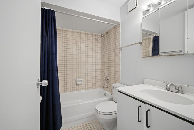 840 Michigan Avenue 10, Evanston, IL 60202